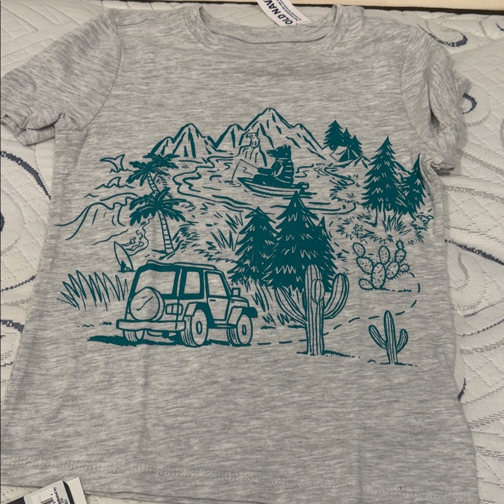 Lot of 4T
graphic tees all brand new - Picture 4 of 7